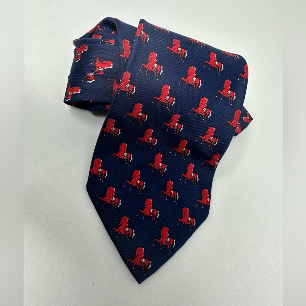 Gucci 100% silk blue vintage tie red horses desing
